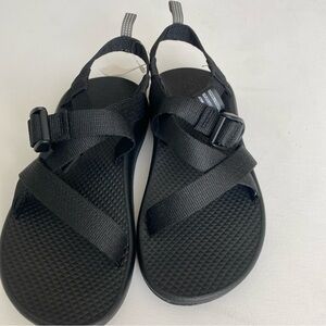 Chaco Z/Cloud classic  Black Strappy adjustable Sandal sz 6 new